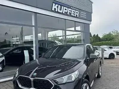 Gebraucht BMW X2 M Sport 170 PS (125 kW) 2025 Blacksaphirschwarz SUV