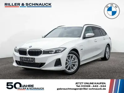 Używany BMW 330e 184 KM (135 kW) 2023 Biały Kombi