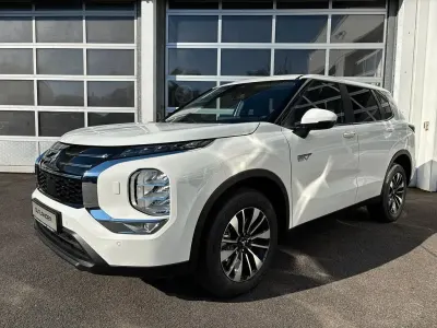 Neu Mitsubishi Outlander P-HEV Diamant Edition 306 PS (225 kW) 2026 Weiß SUV