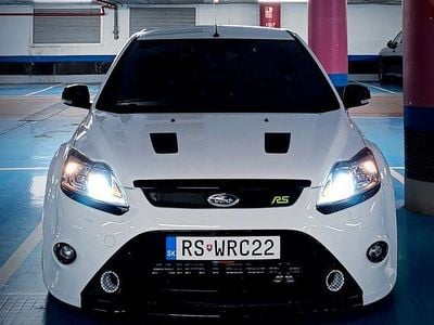 Gebraucht Ford Focus RS 420 PS (308 kW) 2009 Weiß Limousine