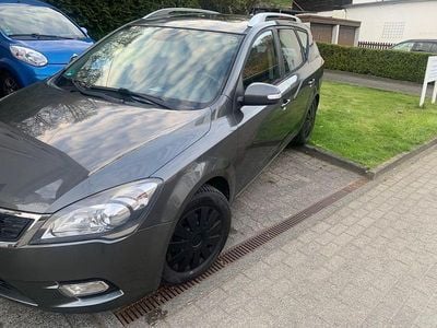 Second-hand Kia Ceed Sportswagon Spirit 116 CP (85 kW) 2009 Break