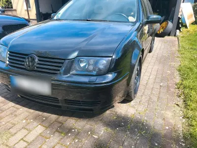 Usata VW Bora 150 CV (110 kW) 1998 Nero Station wagon