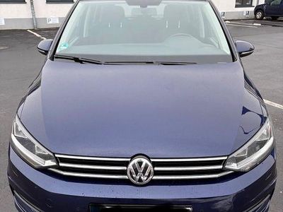 Blau Gebraucht 2016 VW Touran Van / Kleinbus | 11.990 € (Guter Preis)
