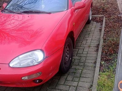 Rot Gebraucht 1992 Mazda MX3 Coupé | 1.000 €