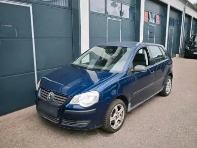 Gebraucht VW Polo 75 PS (55 kW) 2005 Blau Kleinwagen
