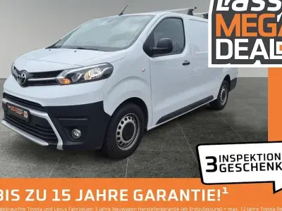 Gebraucht Toyota Proace Comfort 144 PS (105 kW) 2023 Ice white Van / Kleinbus