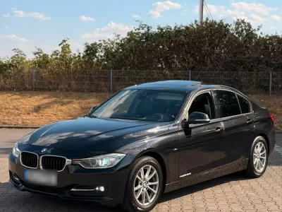 Gebraucht BMW 320 Sport Line 184 PS (135 kW) 2013 Schwarz Limousine