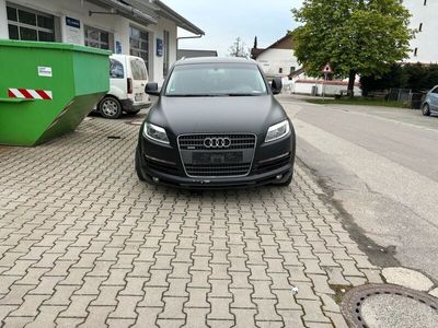 gebraucht Audi Q7 3.0 TÜV AHK . Unfall! Bitte Lesen