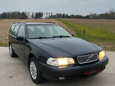 Gebraucht Volvo V70 193 PS (141 kW) 2000 Blau Kombi