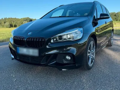 Gebraucht BMW 220 Gran Tourer M Sport 190 PS (139 kW) 2016 Schwarz Van / Kleinbus
