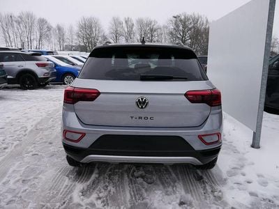 Neu VW T-Roc Style 150 PS (110 kW) 2026 Metallic SUV