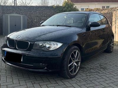Gebraucht BMW 118 143 PS (105 kW) 2007 Schwarz Kleinwagen