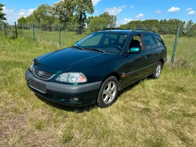 Gebraucht Toyota Avensis 147 PS (108 kW) 2002 Grün Kombi