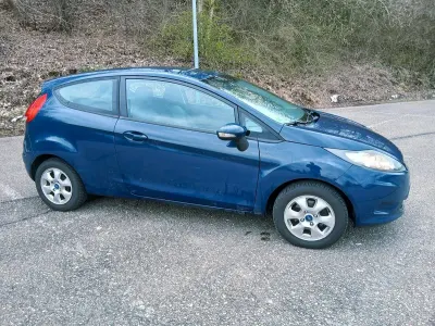 Usata Ford Fiesta Trend 97 CV (71 kW) 2009 Blu Utilitaria