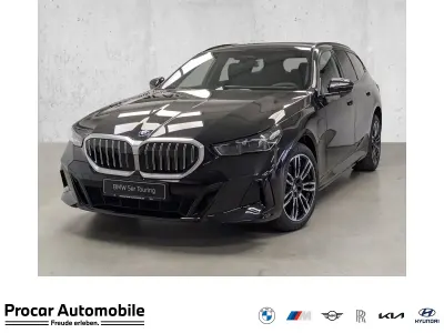 Neu BMW 530e M Sport 299 PS (219 kW) 2026 Schwarz Kombi