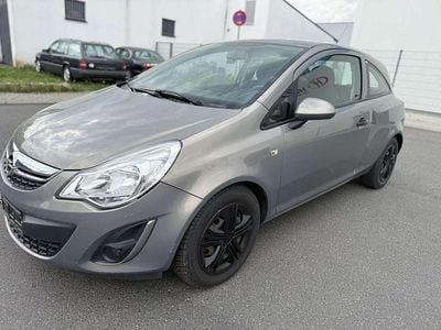 Usata Opel Corsa Basis 60 CV (44 kW) 2011 Rosso Utilitaria