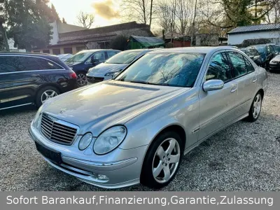 Second-hand Mercedes E200 Avantgarde 163 CP (119 kW) 2002 Argintiu Berlinǎ