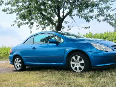 Gebraucht Peugeot 307 CC 136 PS (100 kW) 2004 Blau Cabrio