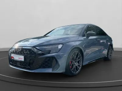 Gebraucht Audi RS3 Sport 400 PS (294 kW) 2025 Grau Limousine