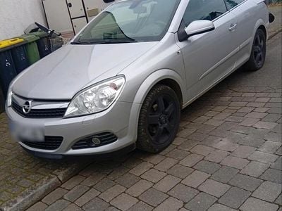 Gebraucht Opel Astra Cabriolet 140 PS (102 kW) 2008 Silber Cabrio