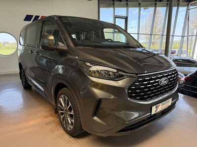 Second-hand Ford Tourneo Titanium 170 CP (125 kW) 2025 Gri Monovolum