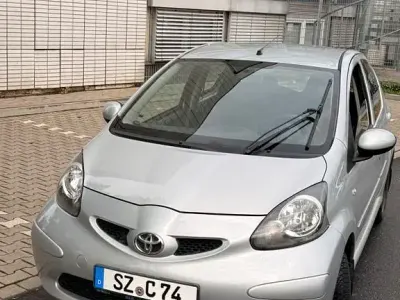 Używany Toyota Aygo City 68 KM (50 kW) 2007 Srebrny Hatchback