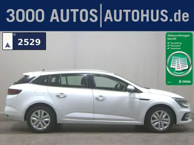 Używany Renault Mégane GrandTour Zen 140 KM (102 kW) 2022 Biały Kombi
