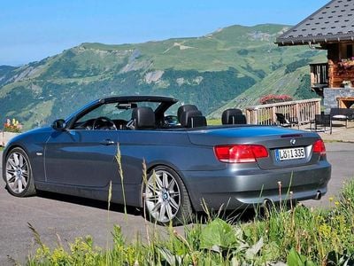 Grau Gebraucht 2007 BMW 335 Cabriolet Performance Cabrio | 11.900 € (Guter Preis)