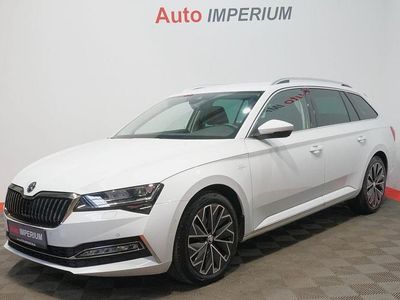 Usado Skoda Superb LAURIN & KLEMENT 200 HP (147 kW) 2023 Branco Carrinha