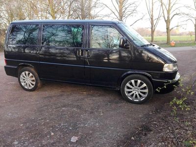Schwarz Gebraucht 2002 VW Multivan Edition Van | 6.490 €