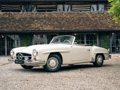 Weiß Gebraucht 1962 Mercedes 190 Limousine | 119.900 €