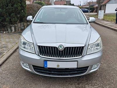 Silber Gebraucht 2009 Skoda Octavia Ambiente Limousine | 6.999 € (Etwas zu teuer)