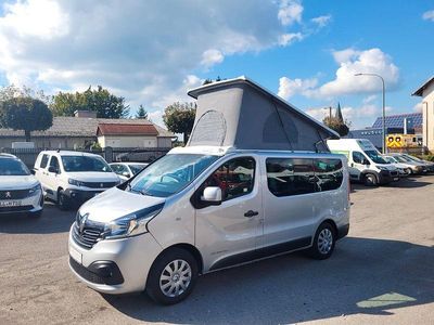 Gebraucht Renault Trafic Expression 125 PS (91 kW) 2017 Silber Van / Kleinbus
