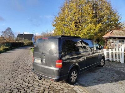 Usata VW Caravelle 174 CV (127 kW) 2008 Nero Furgone