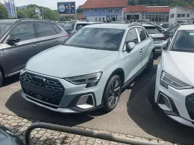 Neu Audi A3 204 PS (150 kW) 2026 Grau