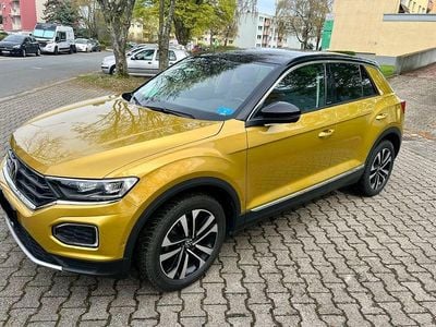 Gebraucht VW T-Roc United 150 PS (110 kW) 2021 Gold SUV