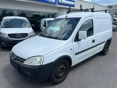 Gebraucht Opel Combo 101 PS (74 kW) 2005 Weiß Van / Kleinbus