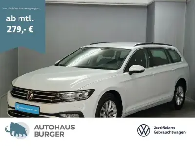 Gebraucht VW Passat Business 150 PS (110 kW) 2023 Gletscherweiss (metallic) Kombi