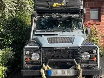Gebraucht Land Rover Defender 190 PS (139 kW) 1999 Grau Van