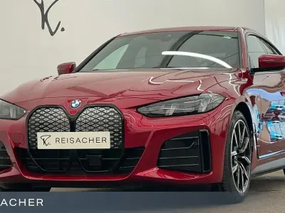 Neu BMW i4 Sport Line 250 kW (340 PS) 2026 Rot Limousine