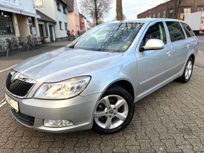 gebraucht Skoda Octavia Combi 2.0 TDI*NAVI*KLIMA*TEMPOMAT*SITZHE