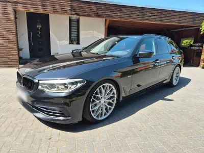 Gebraucht BMW 530 Sport Line 265 PS (194 kW) 2017 Schwarz Kombi