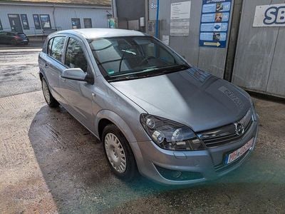 Gebraucht Opel Astra Innovation 116 PS (85 kW) 2008 Silber Limousine