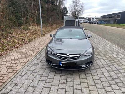 Gebraucht Opel Cascada Edition 200 PS (147 kW) 2017 Grau Cabrio