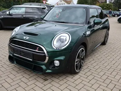 Używany Mini Cooper S 192 KM (141 kW) 2018 Zielony Hatchback