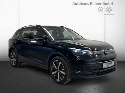 Gebraucht VW Tiguan Goal 150 PS (110 kW) 2024 Schwarz SUV