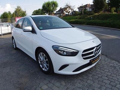 Mercedes B200