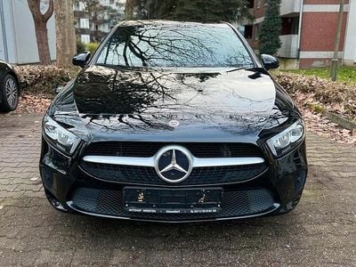 Gebraucht Mercedes A200 Edition 163 PS (119 kW) 2019 Schwarz Limousine