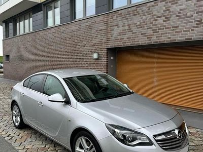 Gebraucht Opel Insignia 140 PS (102 kW) 2015 Silber Limousine