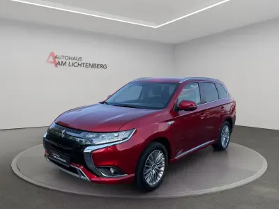 Gebraucht Mitsubishi Outlander P-HEV 135 PS (99 kW) 2021 D) (rot SUV